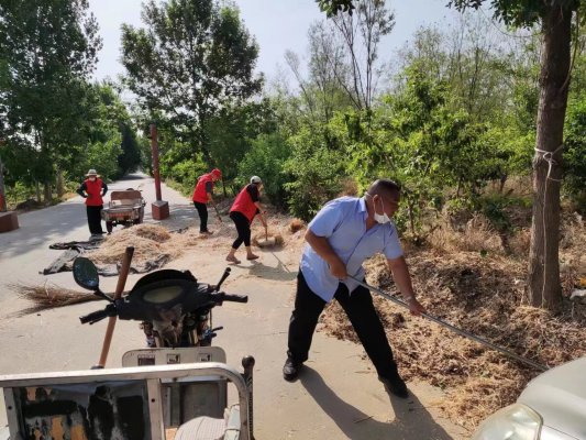 南张街道：秸秆清运与环境整治两手抓两促进